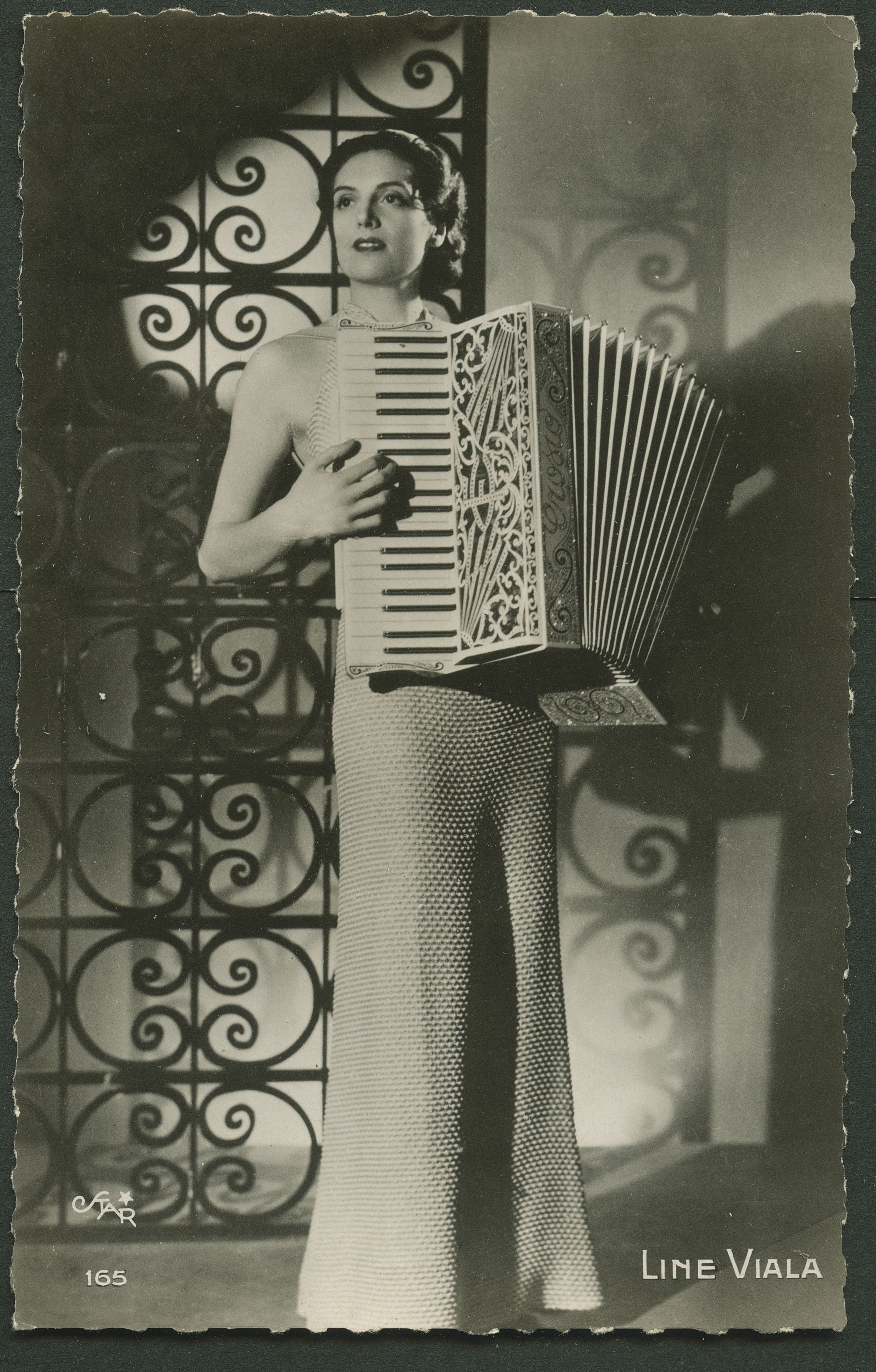 (image for) Line Viala #0001